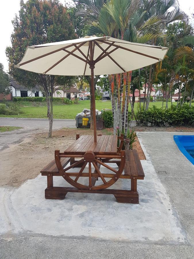 Green Villa Famosa Alor Gajah Malacca Bagian luar foto